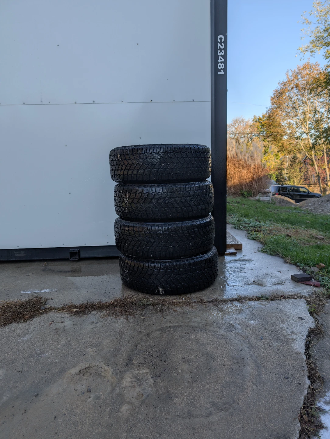 Set of 4 205/55R16 Michelin X-ice snow winter tires