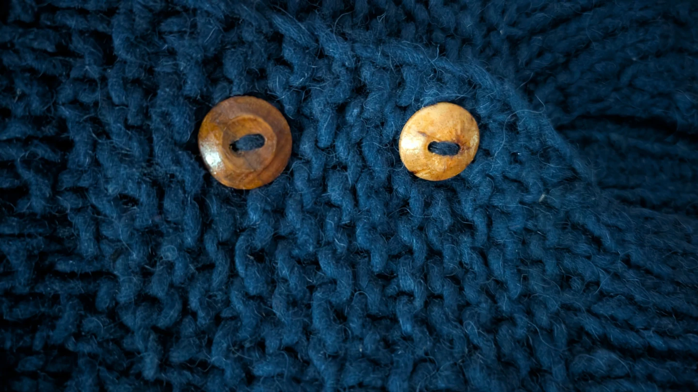 Vintage 1992-93 La Wear Navy Blue Wool Knit Sweater - photo 4