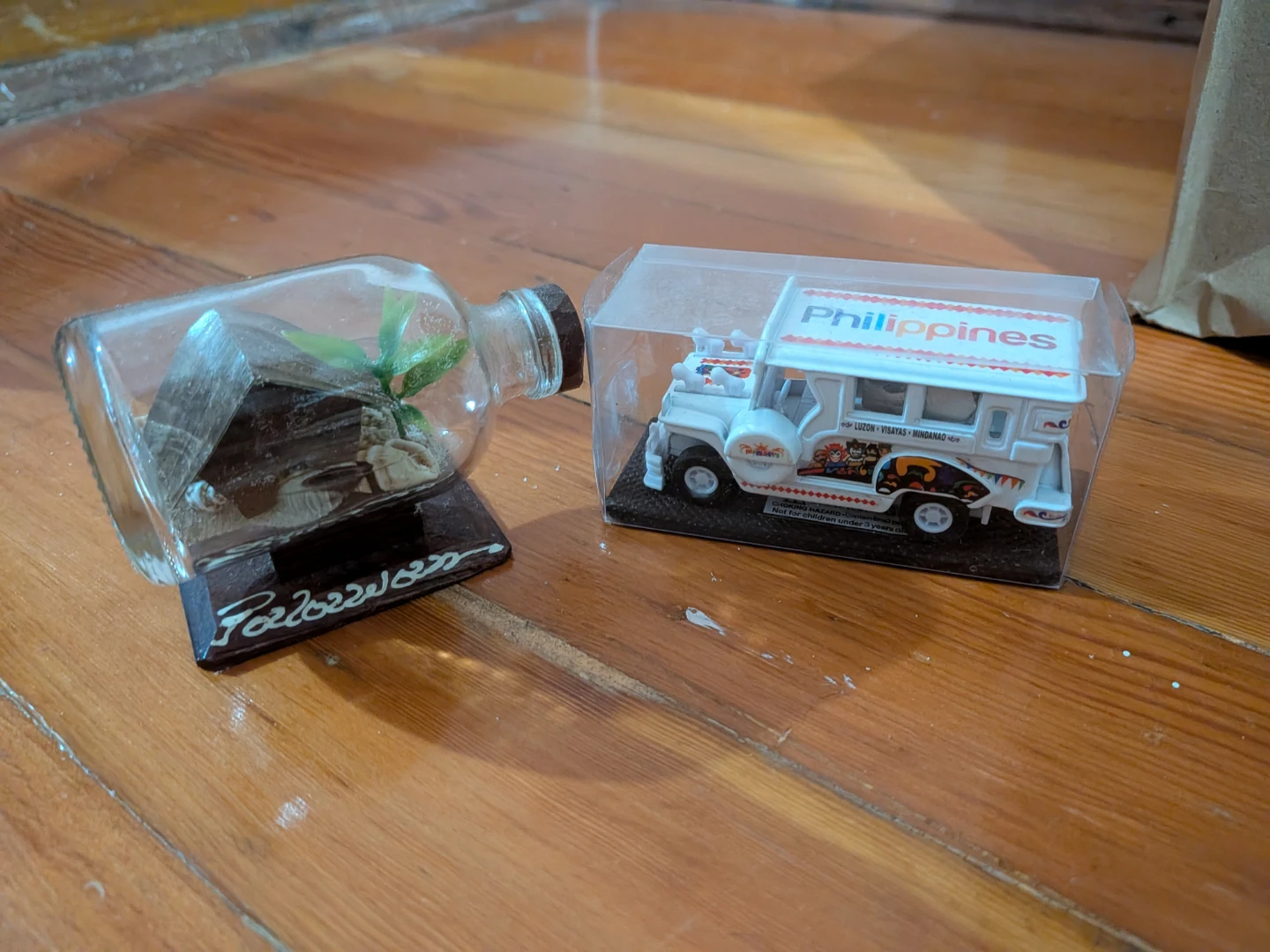 Philippines Jeepney model and souvenir glass bottle