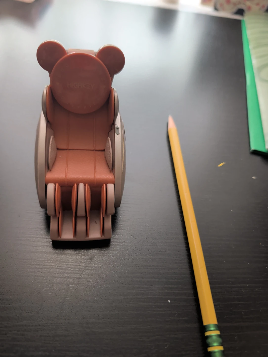 HIGHKEY Mini Massage Chair Phone Stand