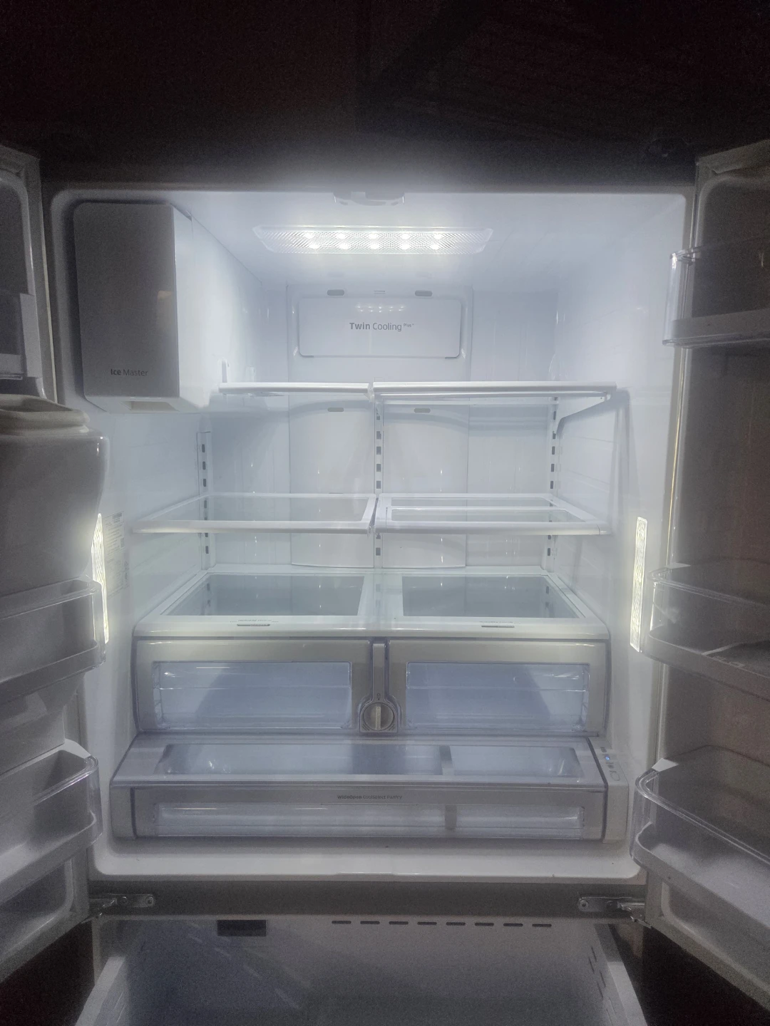 Samsung French Door Refrigerator - photo 4