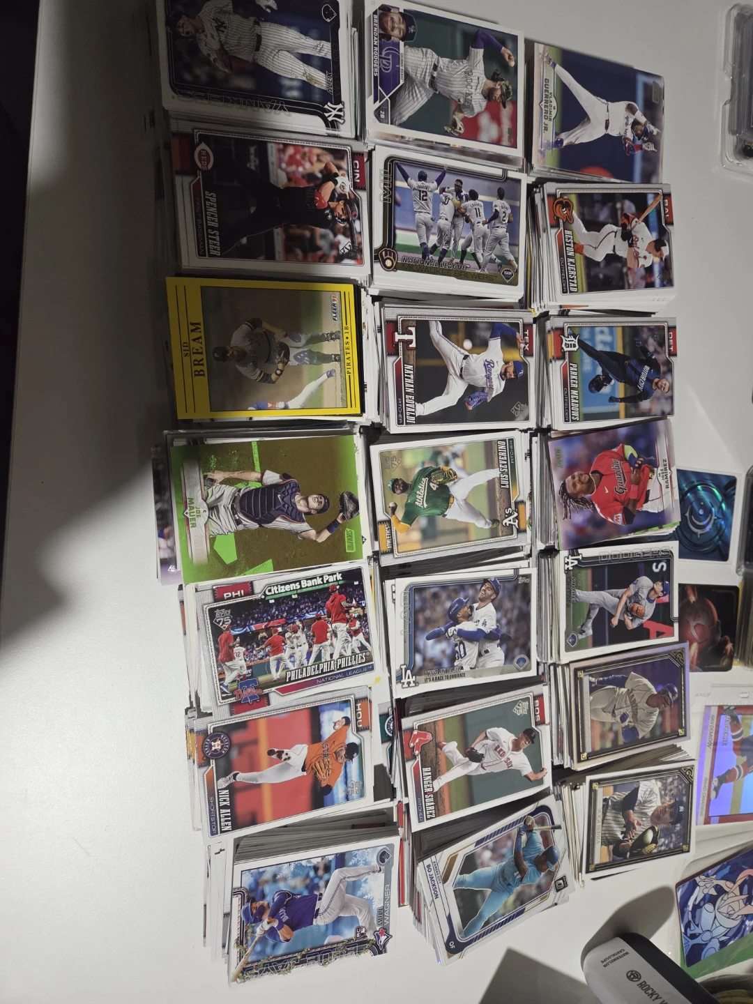2100 baseball cards bulk lot