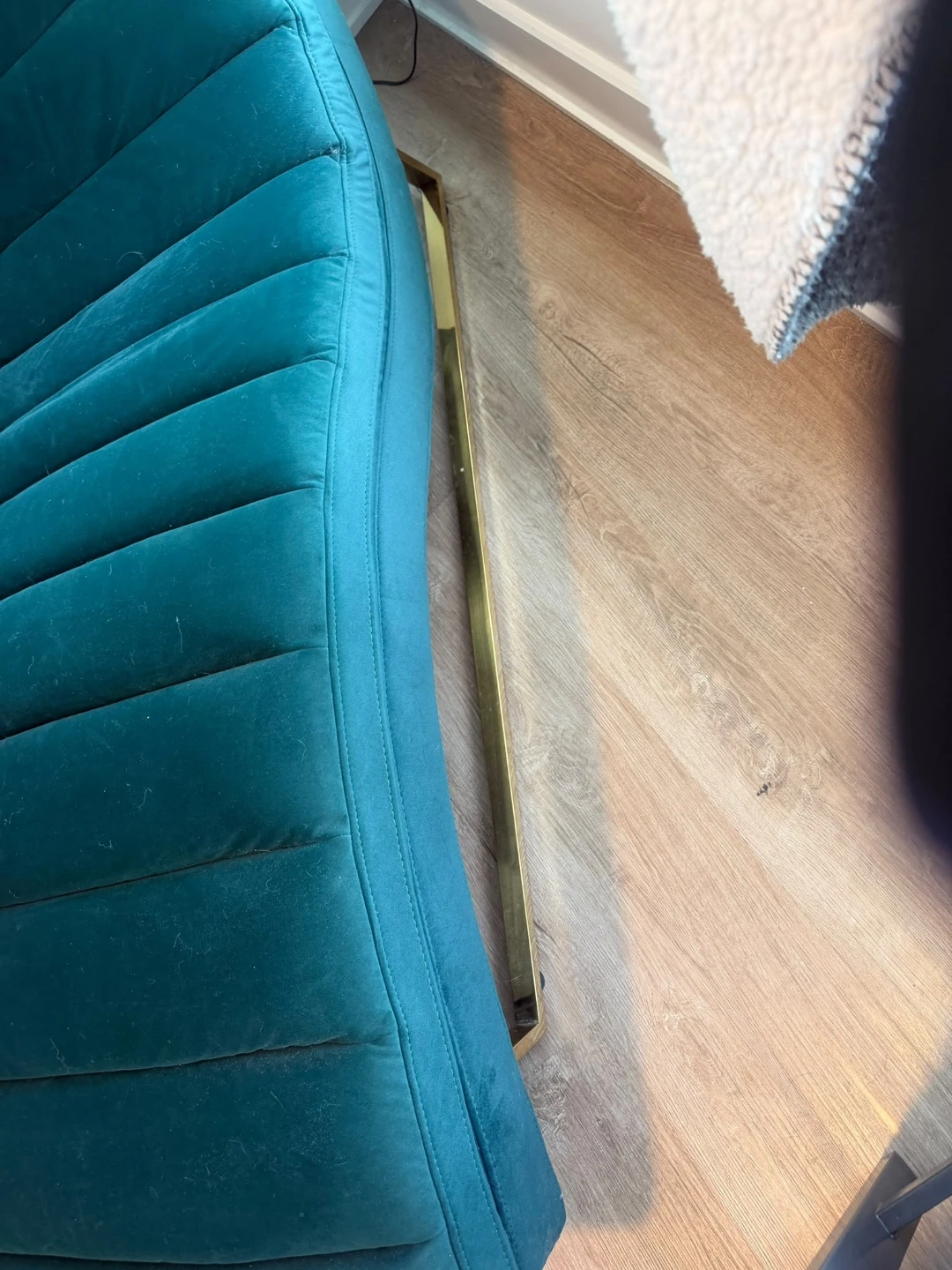 Emerald Green Velvet Chaise Lounge