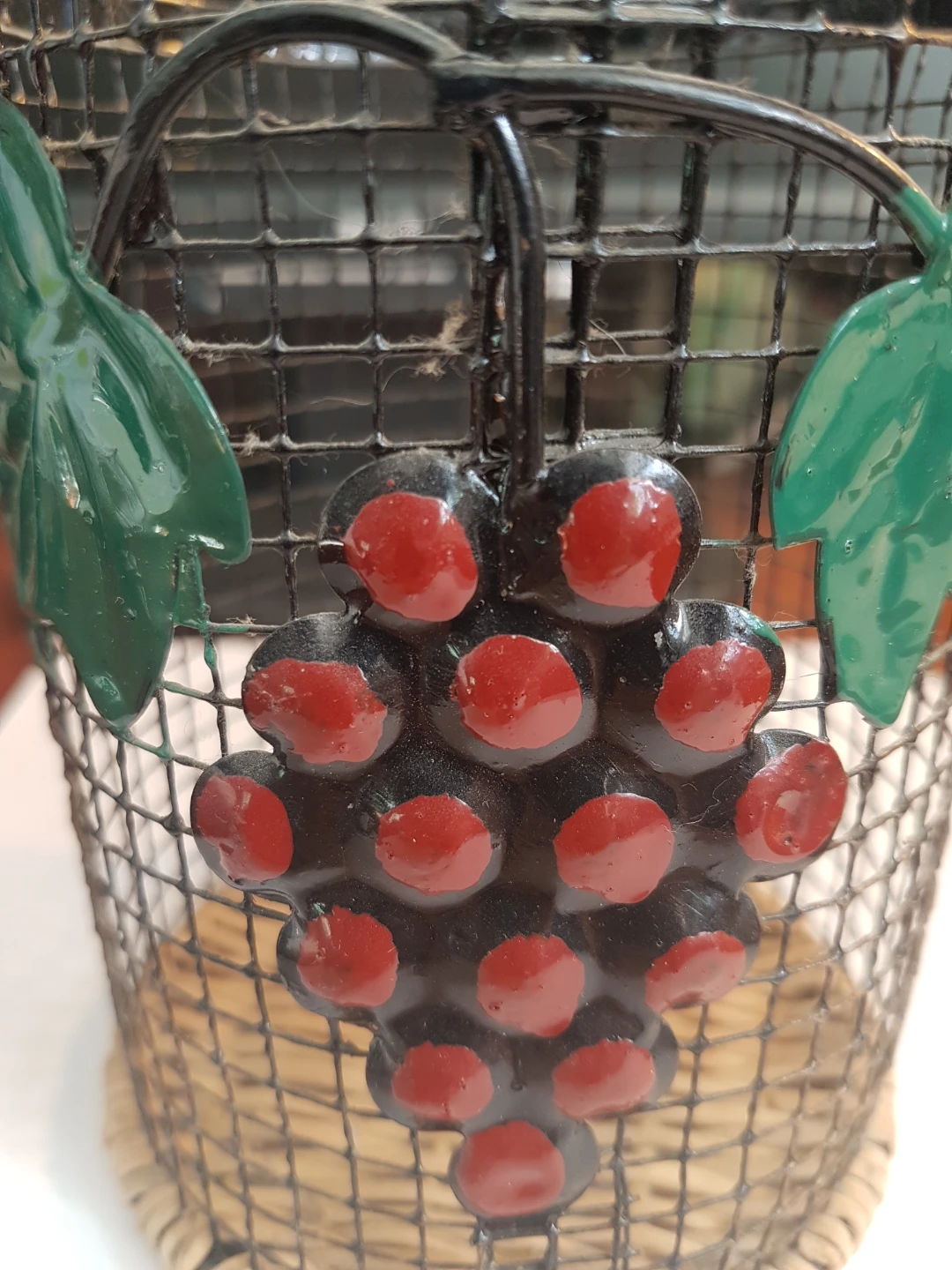 Metal Grape Theme Utensil Holder - photo 5