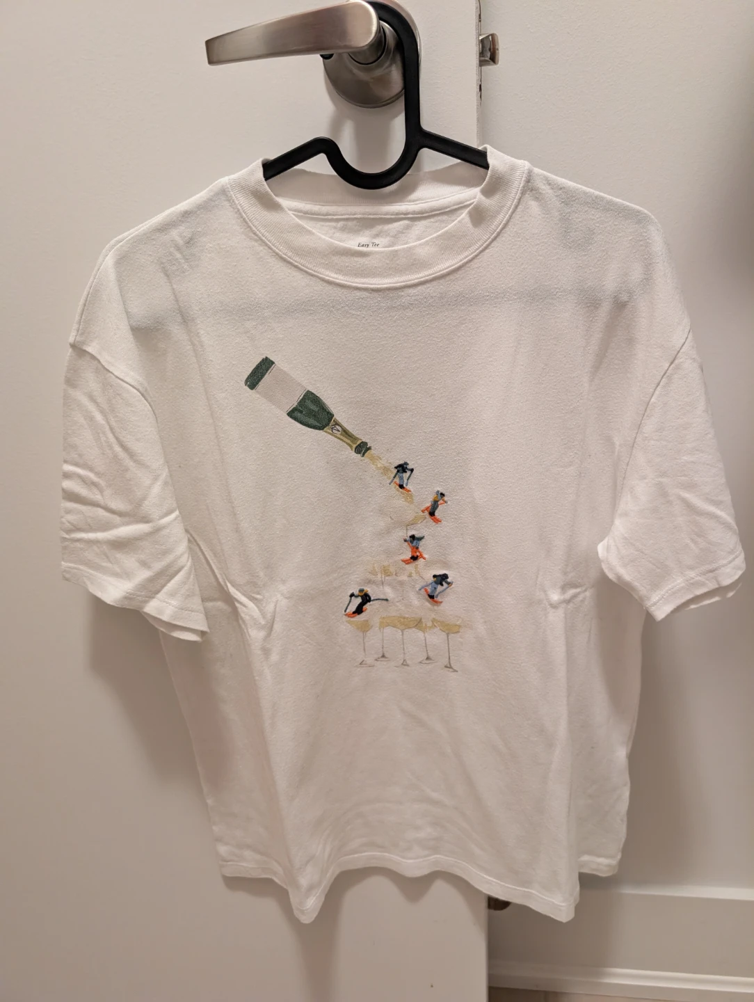 Graphic tee
