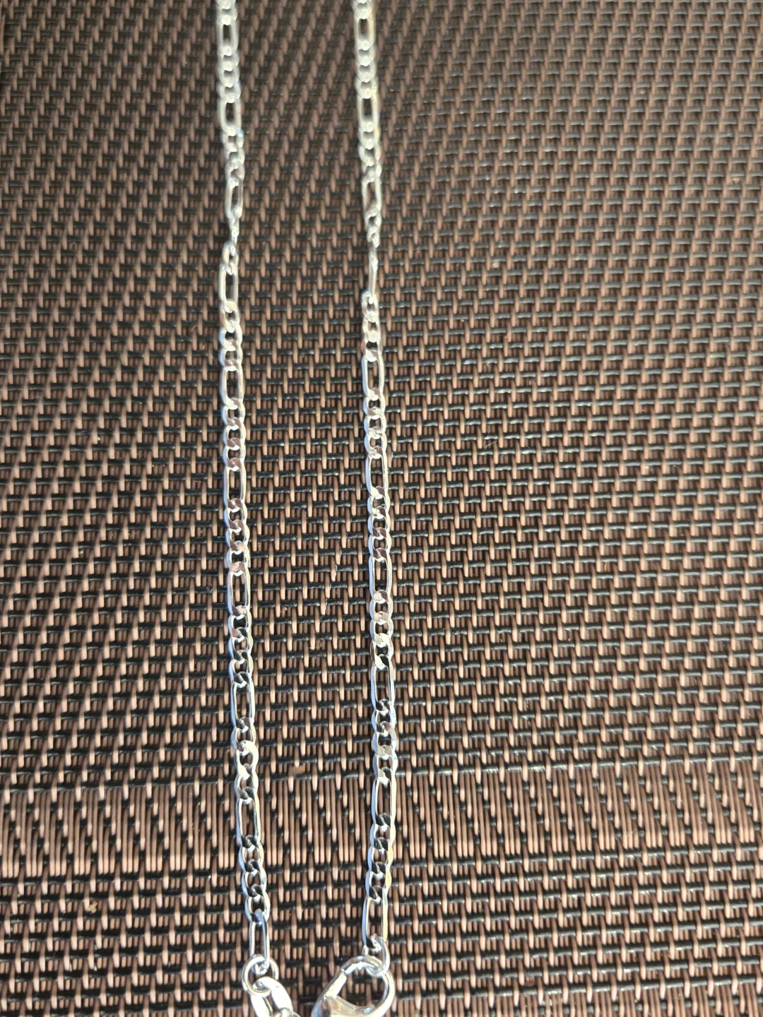Silver-Tone Figaro Chain Necklace - photo 2