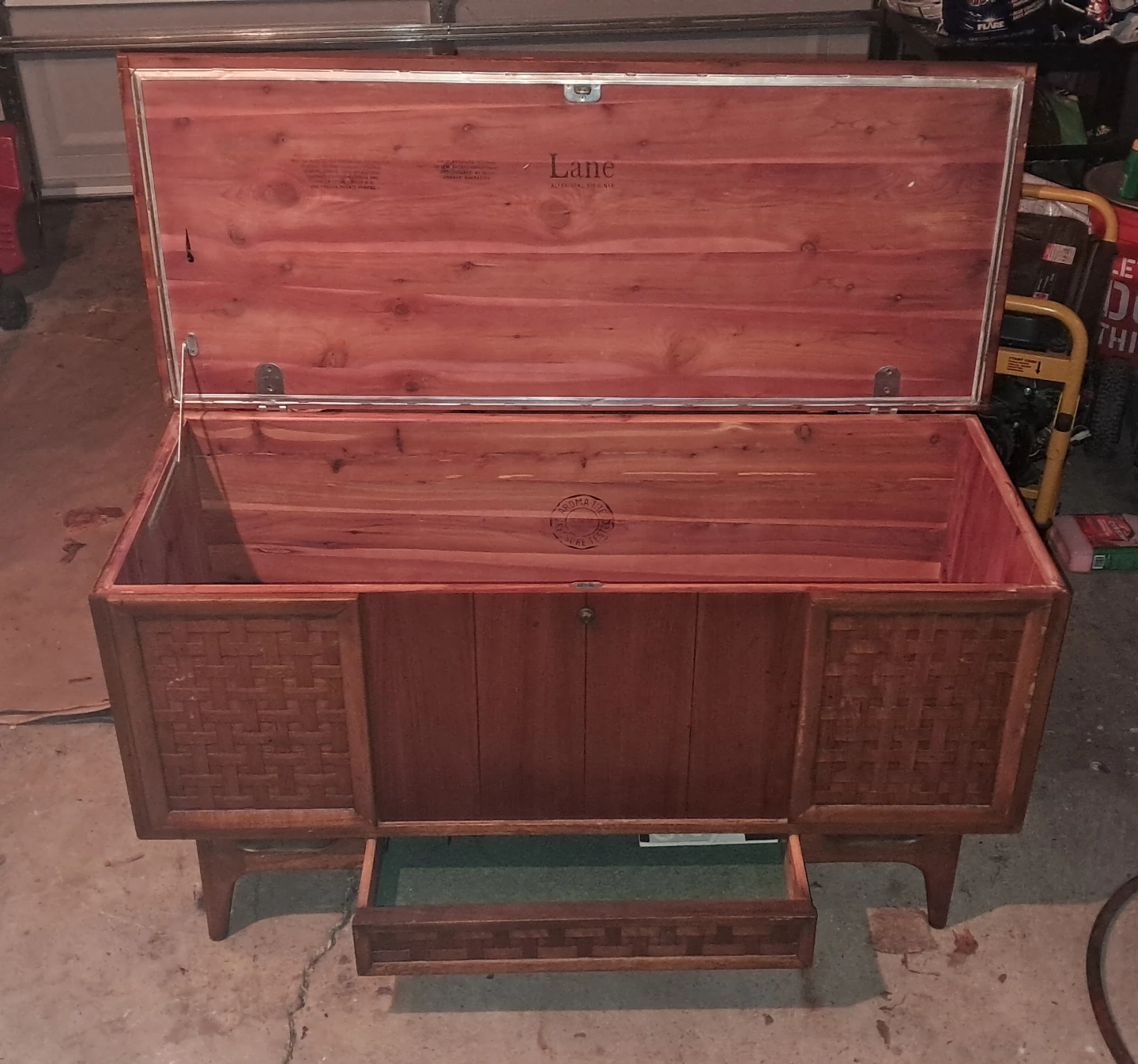 Lane "Perception" Cedar Chest - photo 2