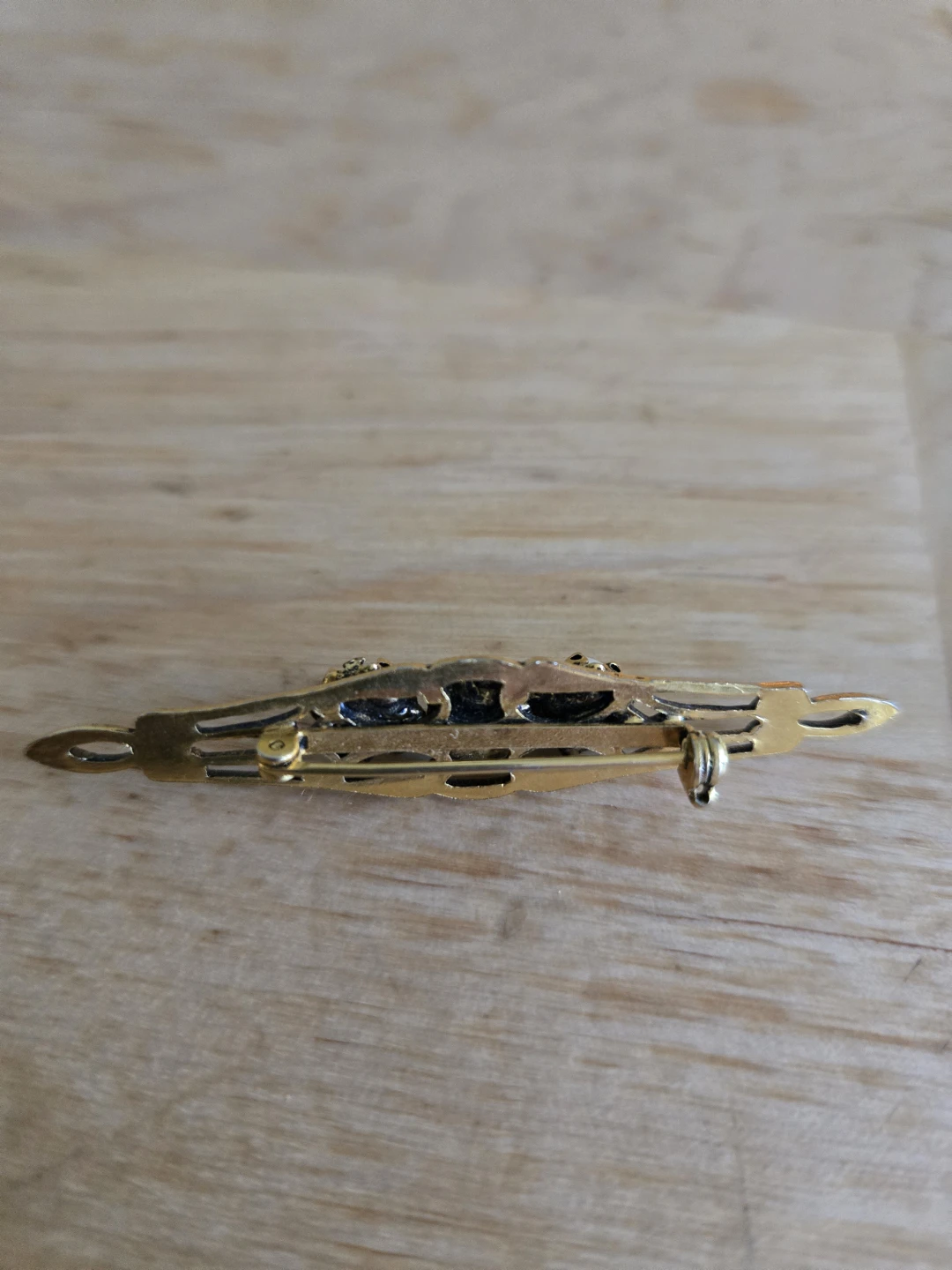 Vintage Gold-Tone Bar Brooch with Three Faux Pearls - photo 3