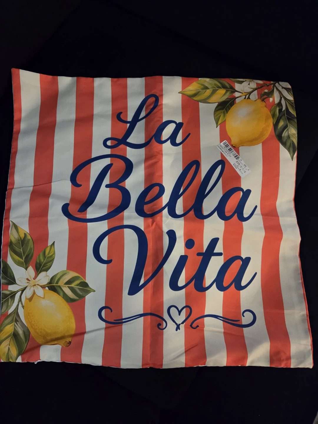 Brand new set of 4 Lemon Themed Decorative Cushion Covers
