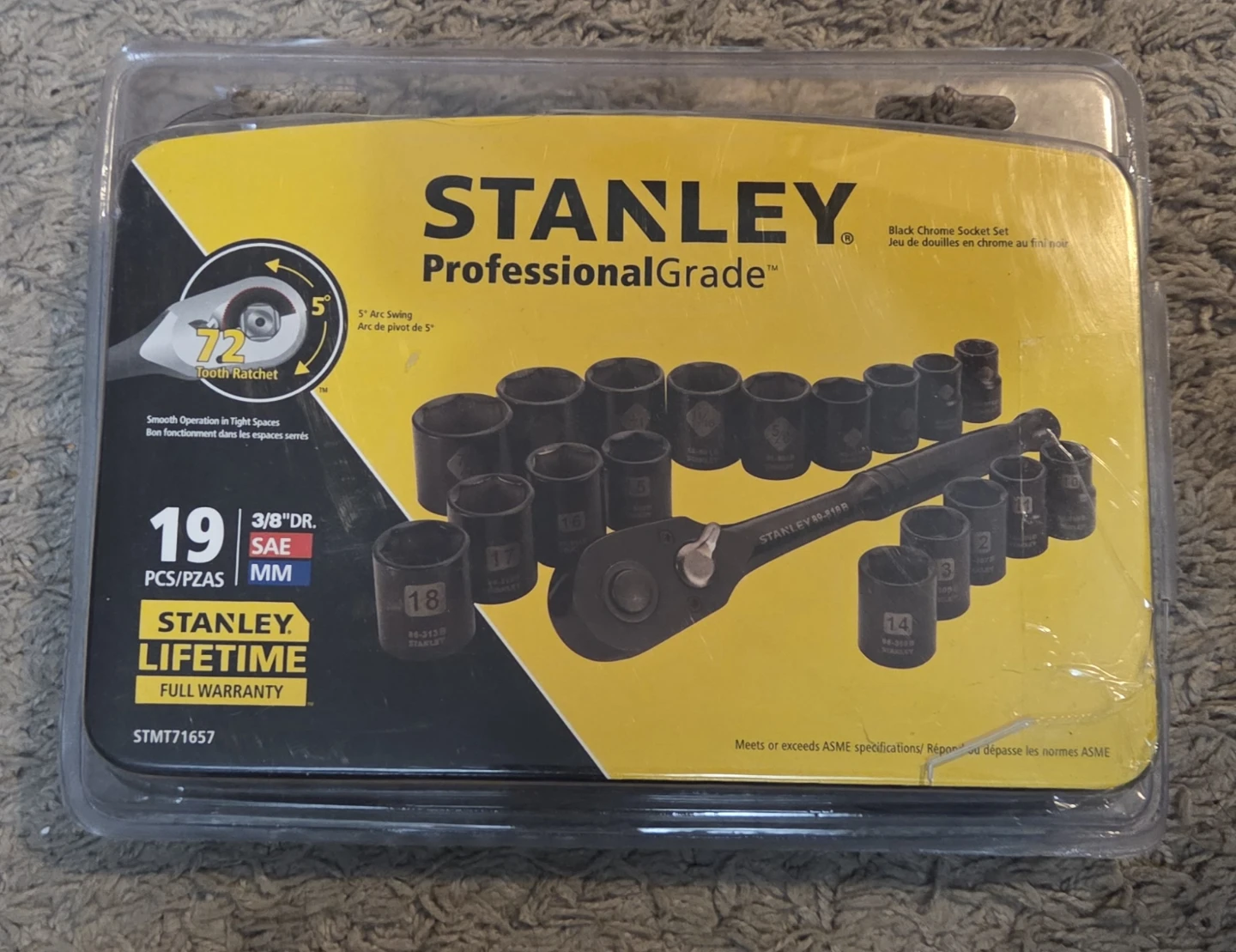 Stanley 19-Piece Professional Grade Black Chrome Socket Set