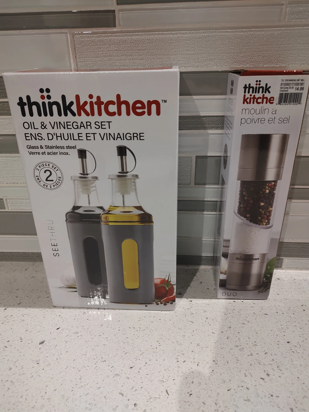 Stokes think kitchen Oil & Vinegar Set and Salt & Pepper Mill