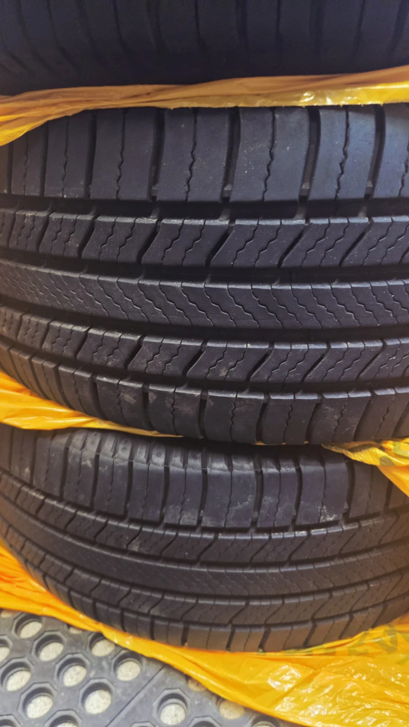 Set (4) of Michelin Defender 2 Tires - photo 3