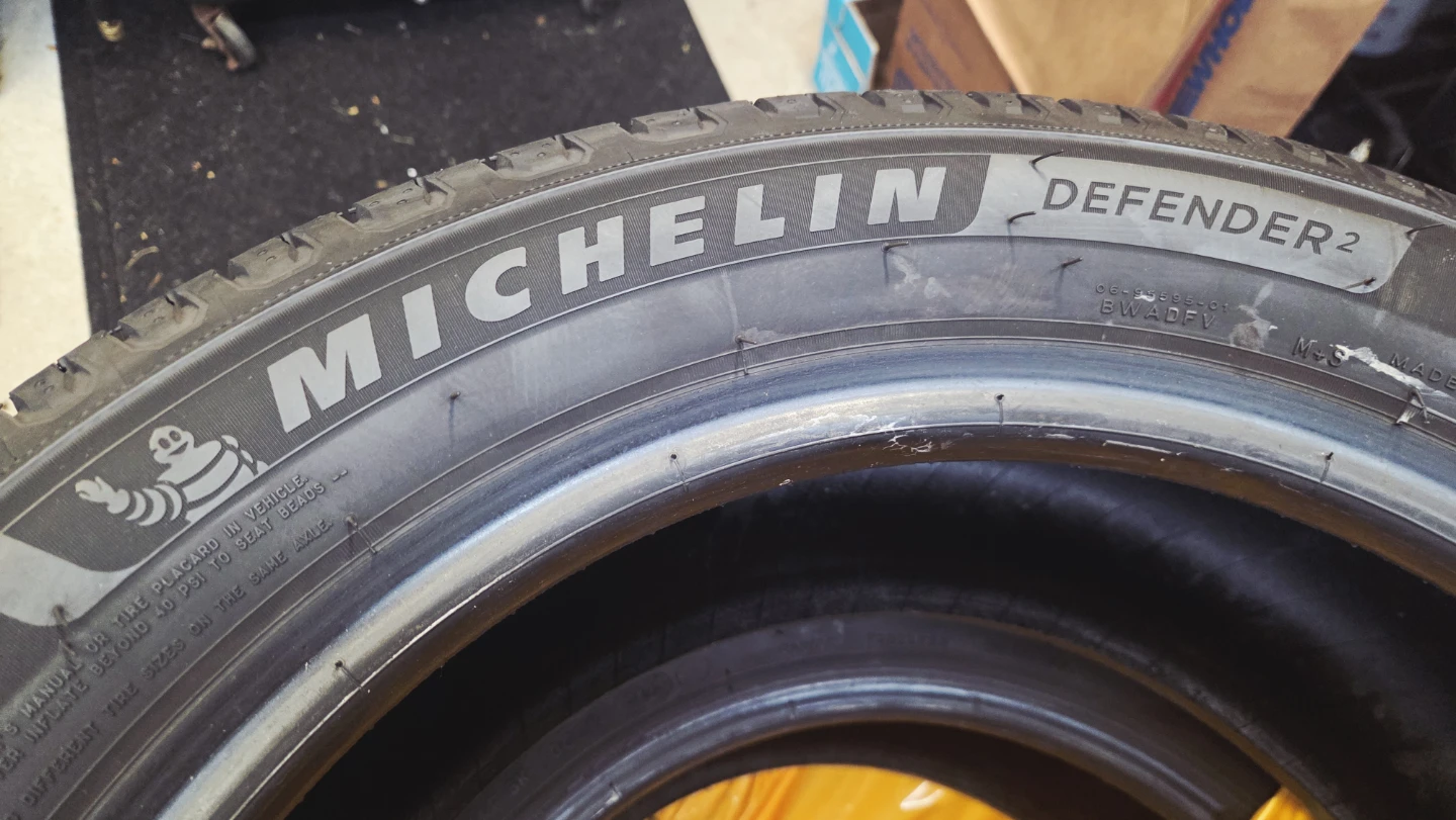 Set (4) of Michelin Defender 2 Tires