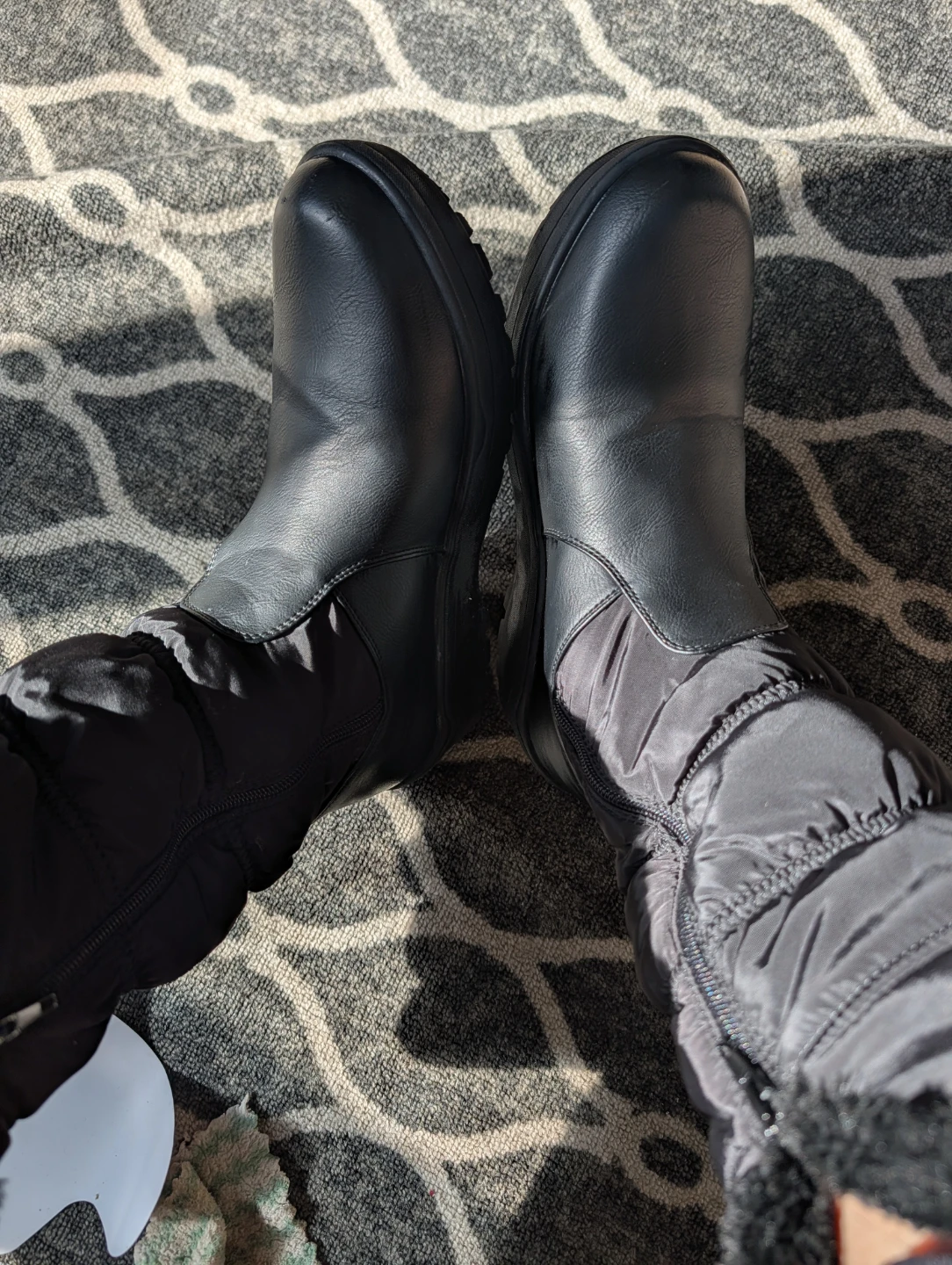 Black winter snow boots size 10 - photo 2