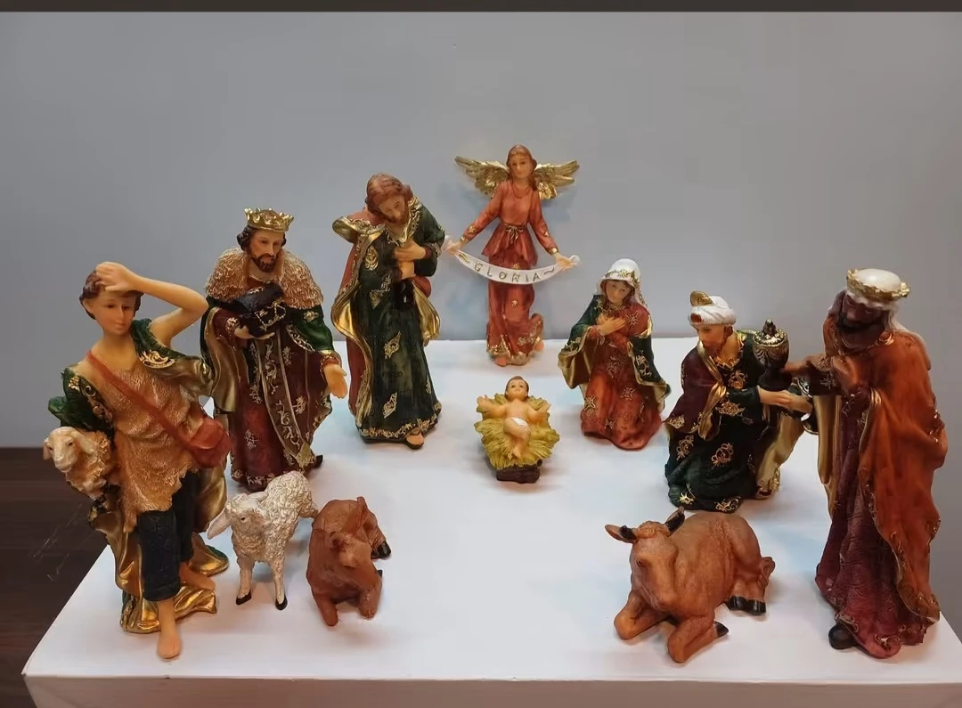 Nativity Scene Figurine Set