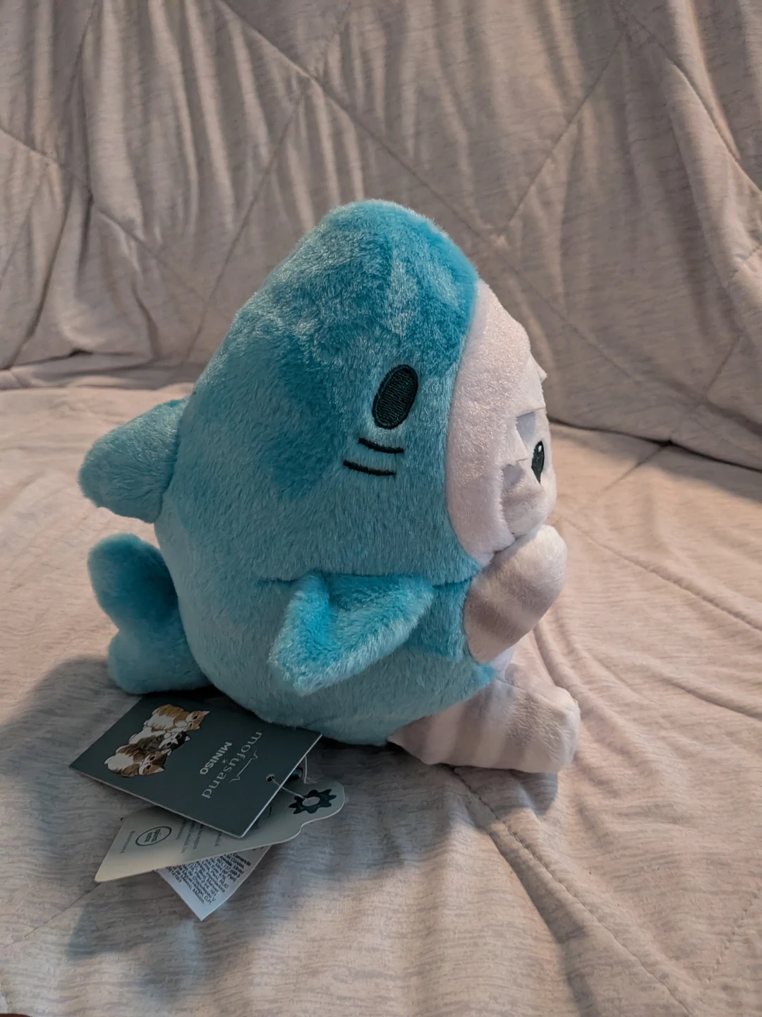 Mofusand x Miniso Shark Cat Plushie - photo 3