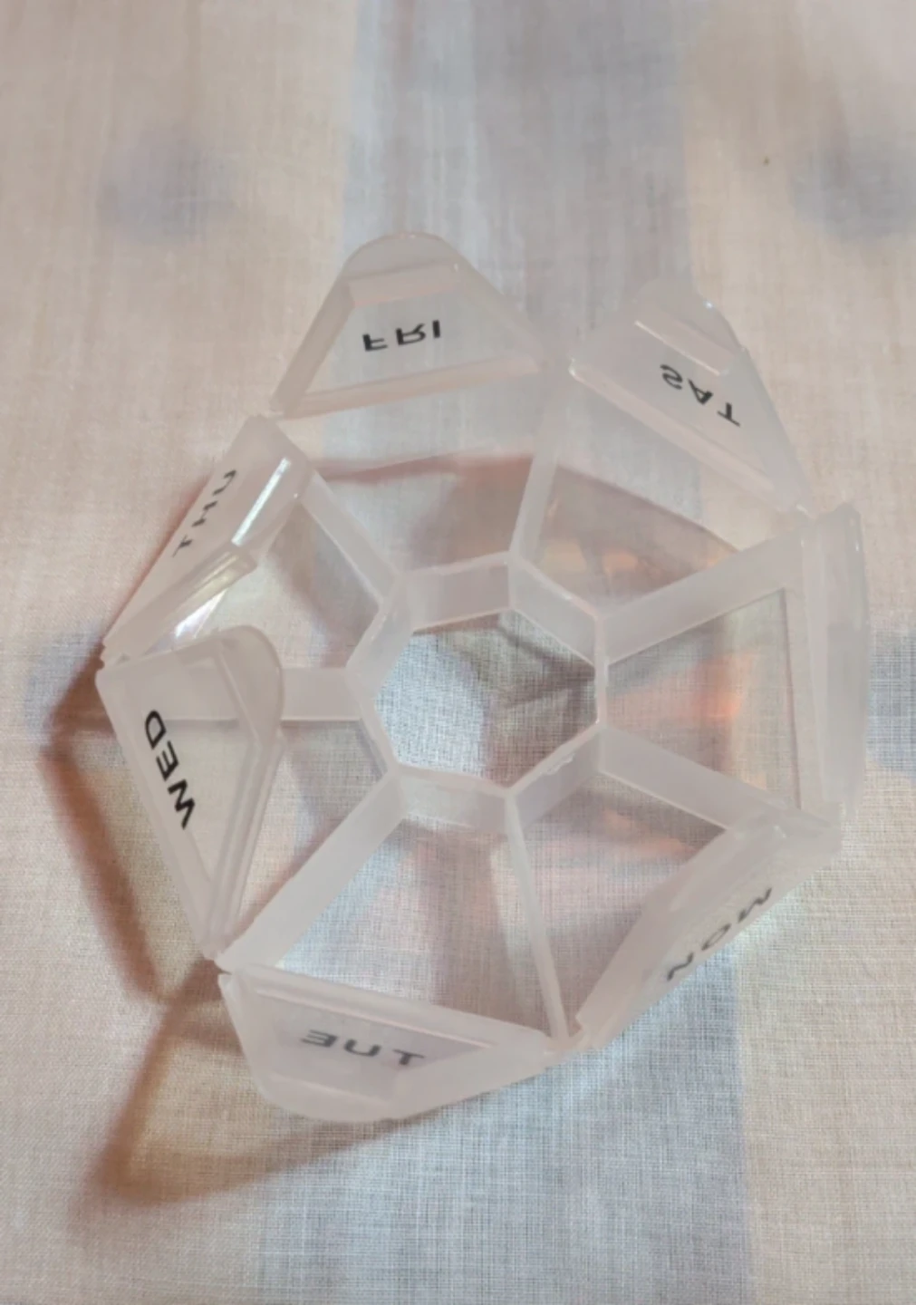 Round Weekly Pill Organizer - photo 2