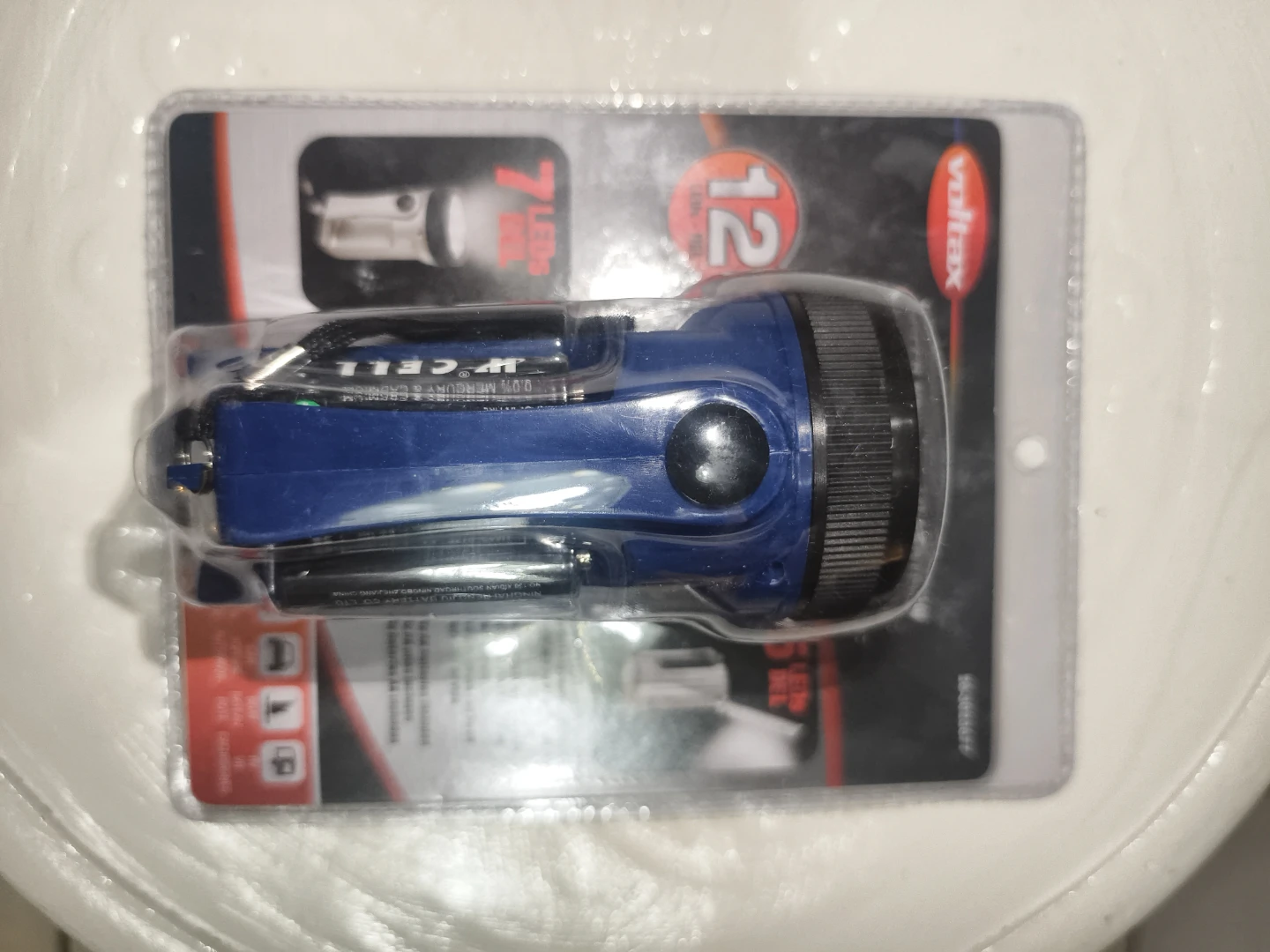 Voltax 7 LED Flashlight