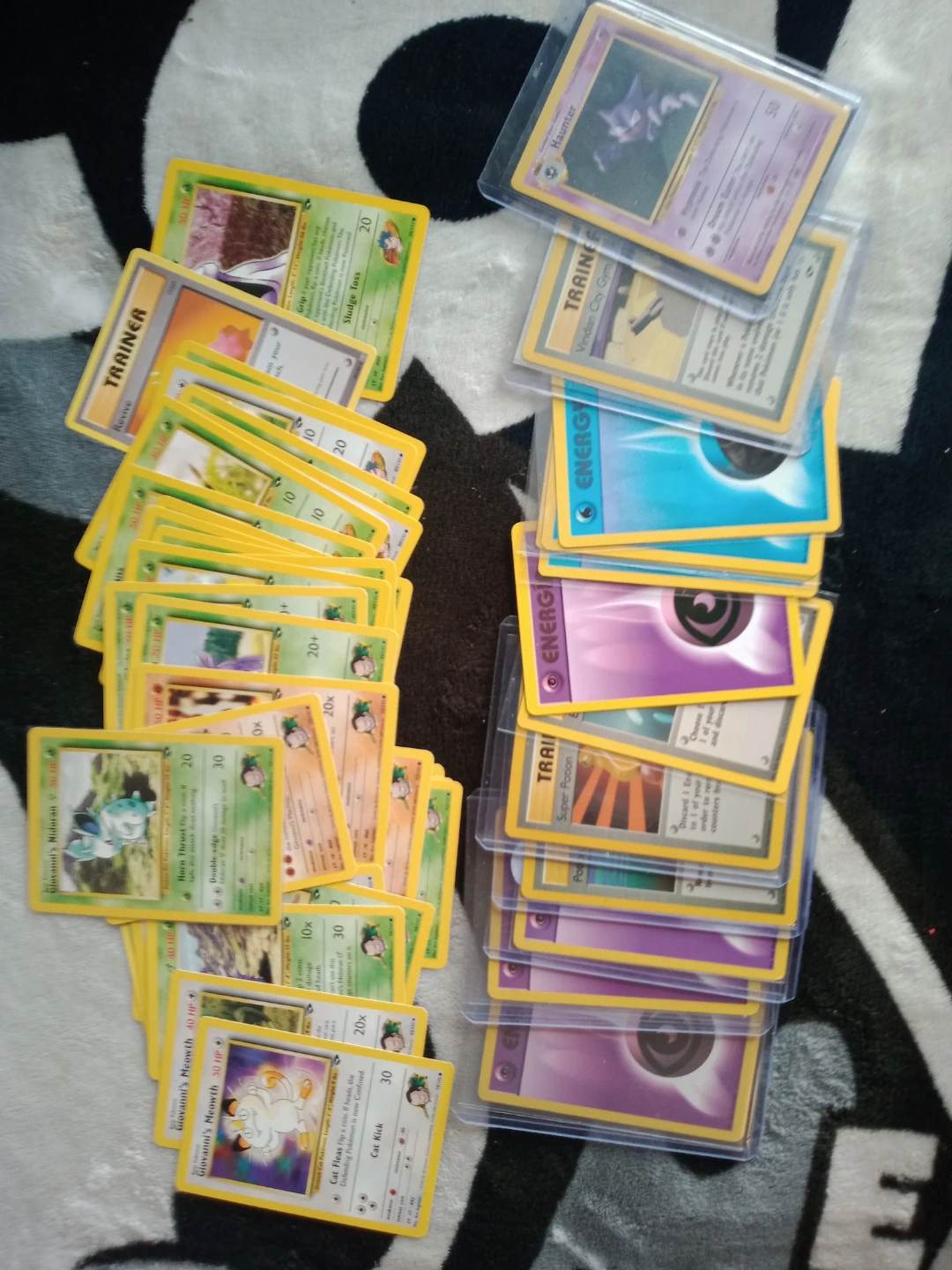Large Collection of Vintage Pokemon Trading Cards - photo 4