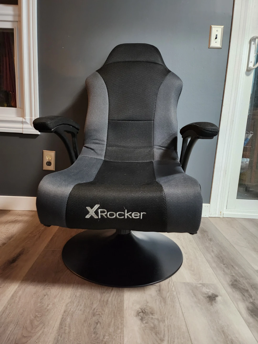 X Rocker Pedestal Gaming Chair Bluetooth Integrated Audio - photo 4