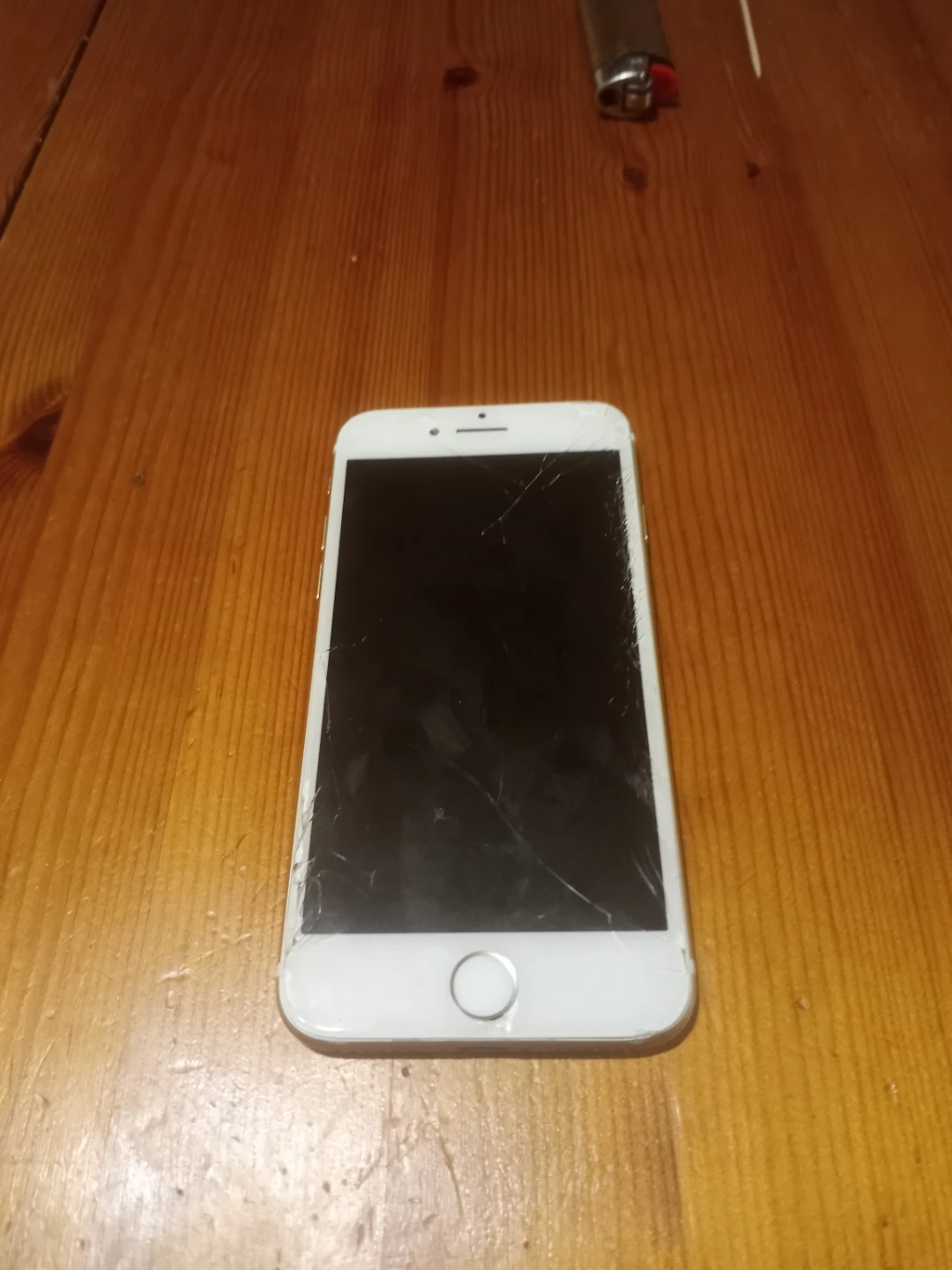Apple iPhone 7