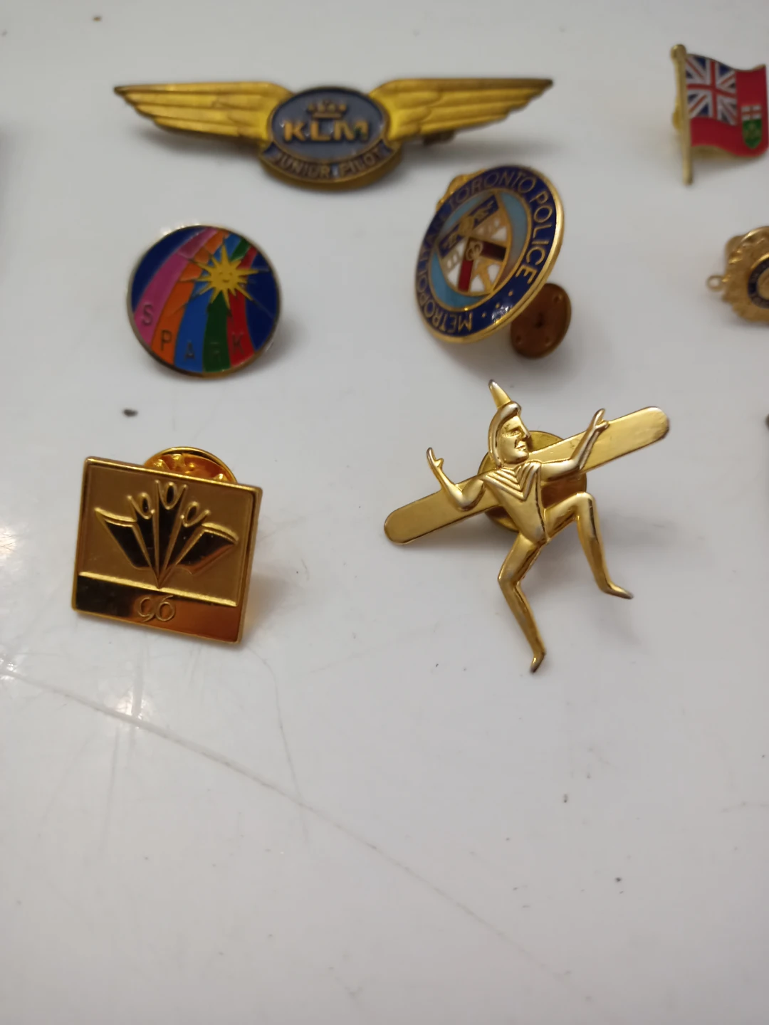 Rare Pin Collection - All 21 Pins For $20 - photo 3