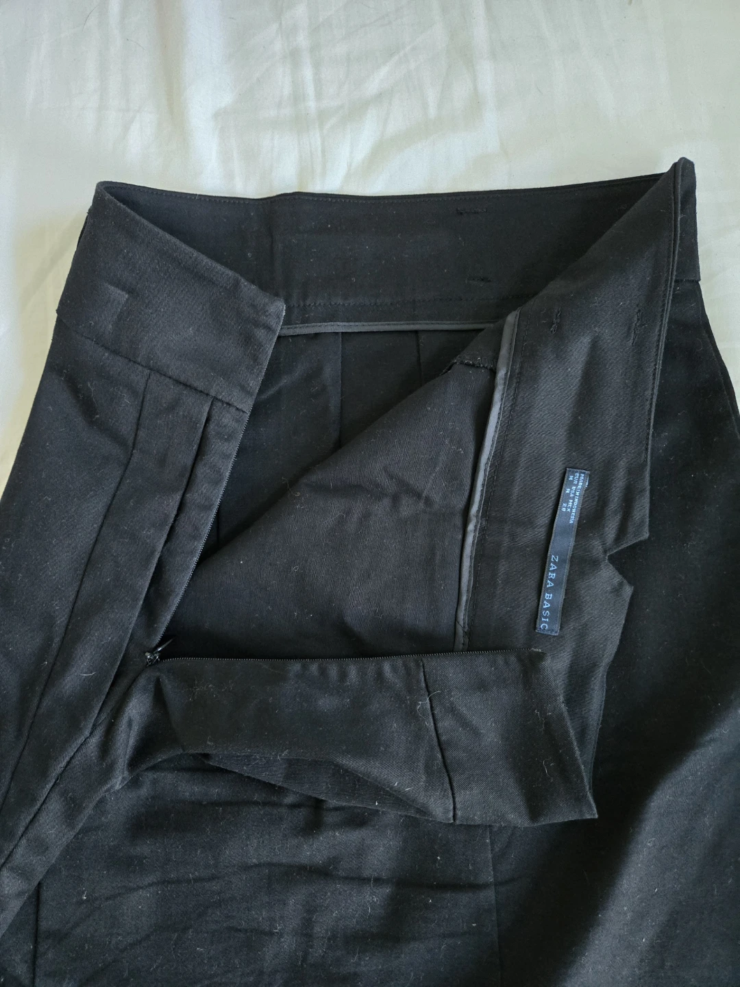 Beautiful Zara Basic Black Mini Skirt with Pockets - Size M - photo 4
