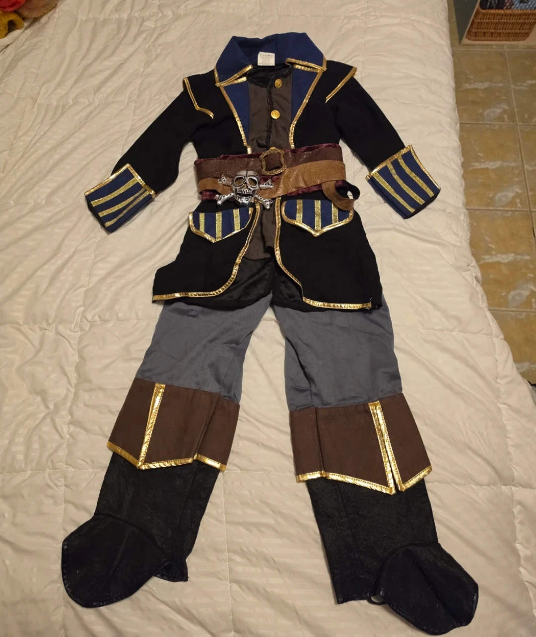 Kids Pirate Costume for Halloween 5-6 - photo 3