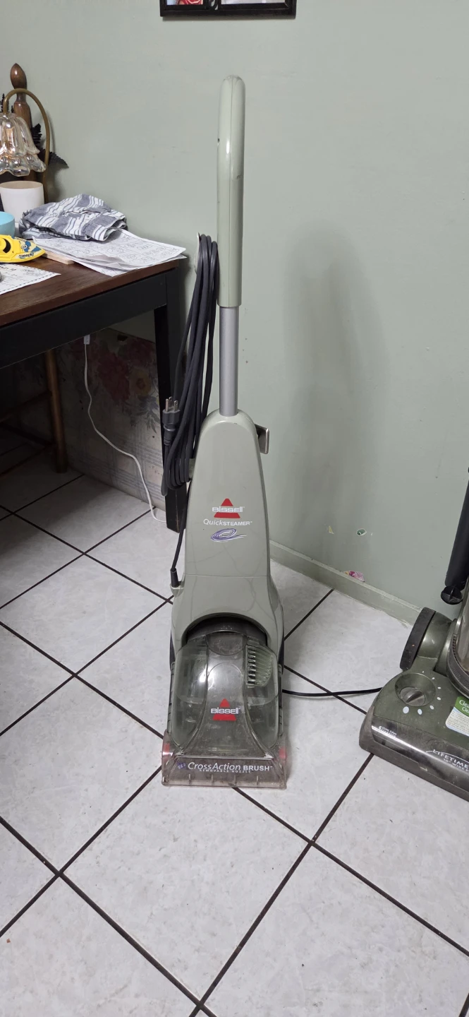Bissell QuickSteamer Carpet Cleaner