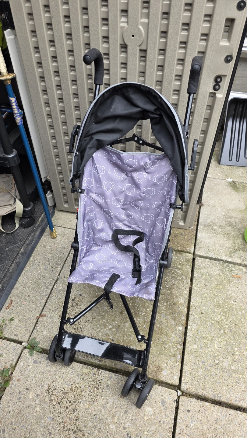 Black and Grey Elephant Print Umbrella Stroller