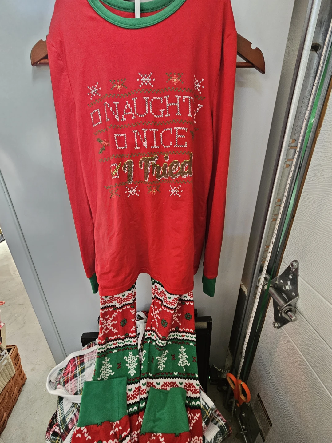 Fammy Jammies Christmas Pyjama Set M (10/12)
