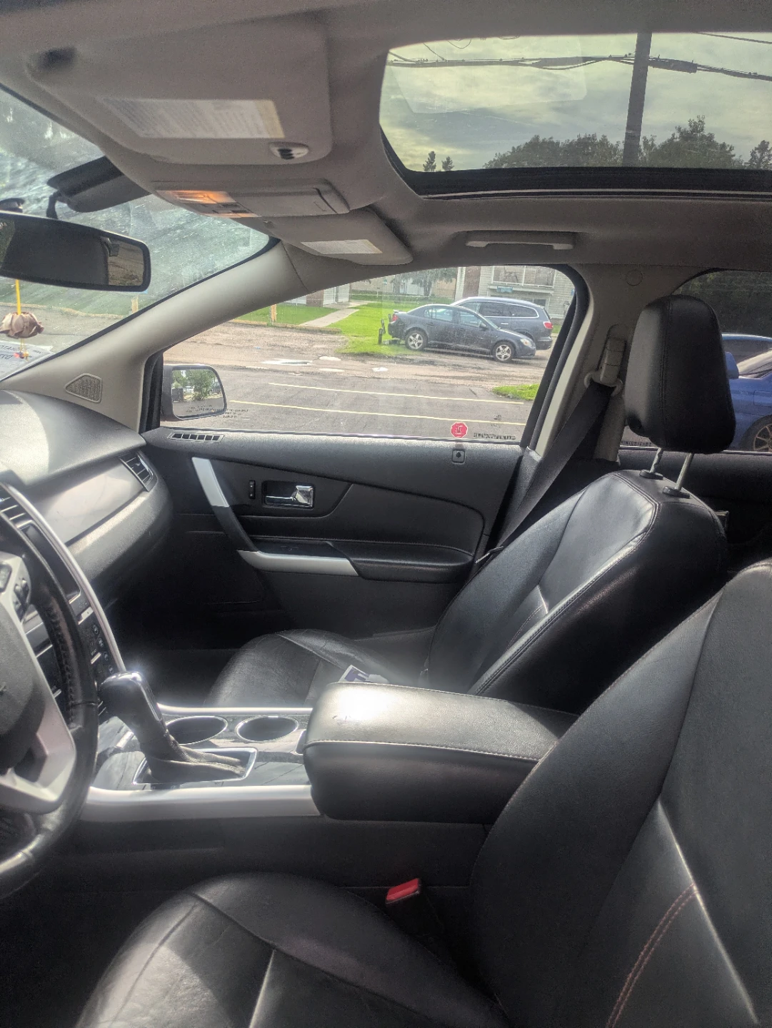 2012 Red Ford Edge SUV - photo 4