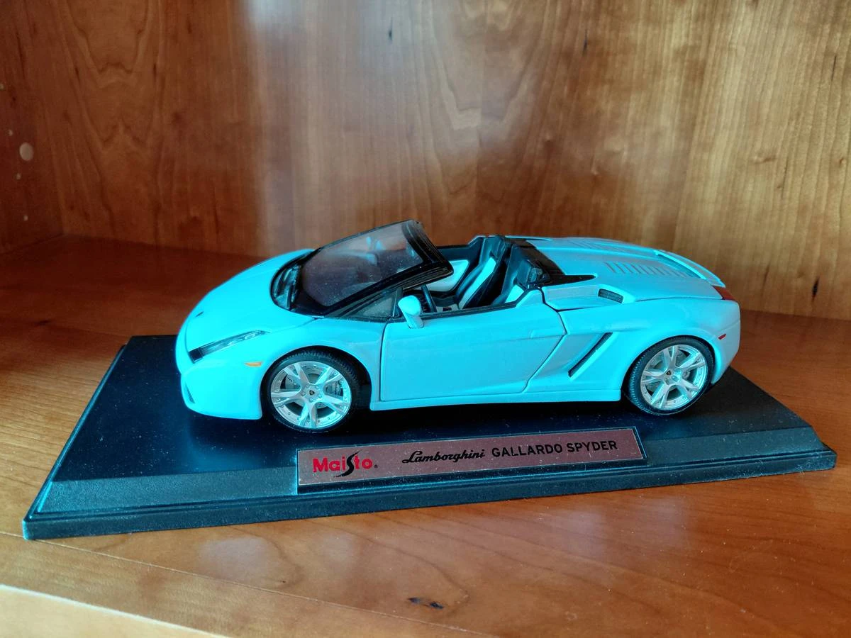 Maisto Lamborghini Gallardo Spyder Diecast Model - photo 2