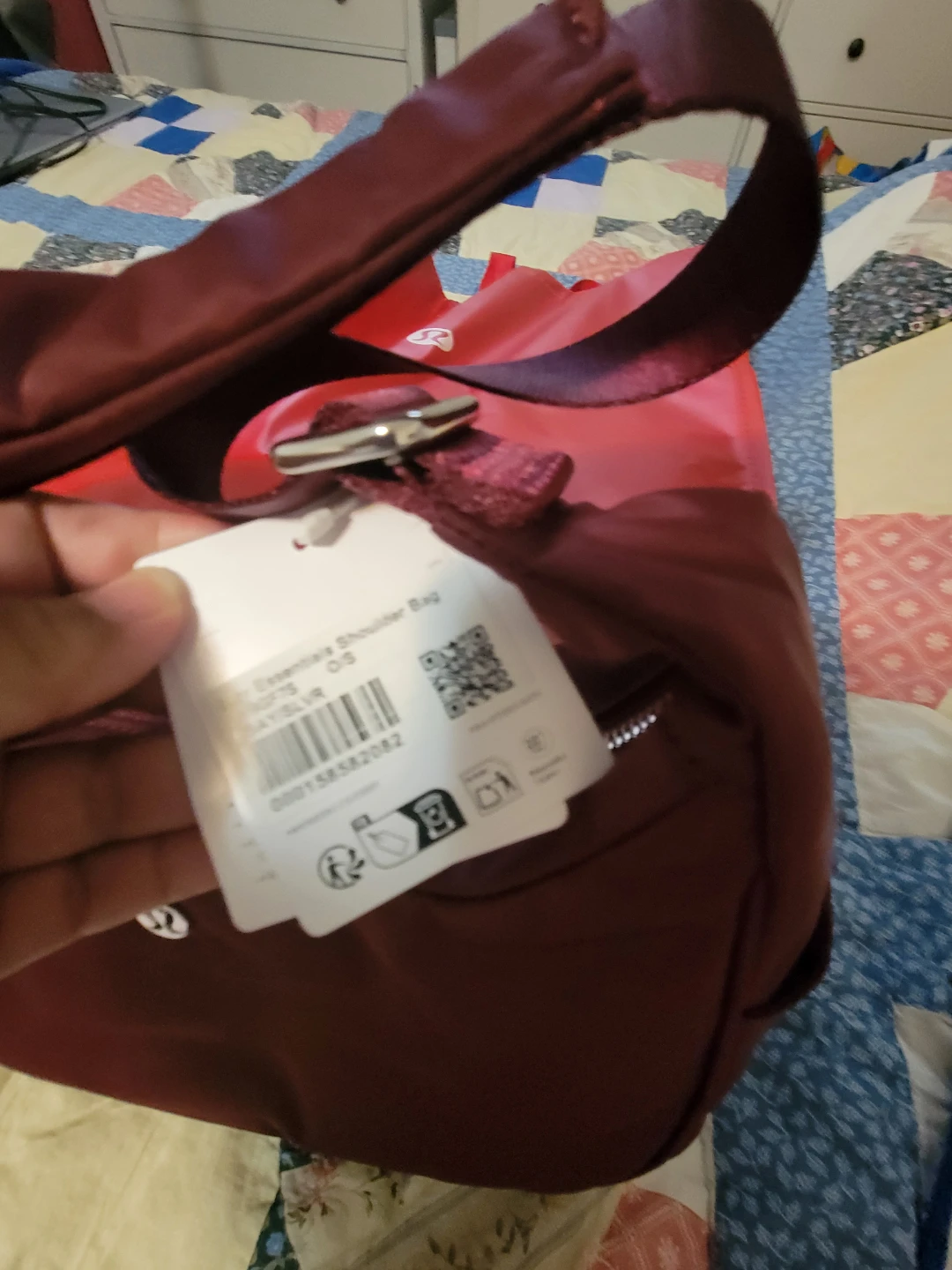 Lululemon Essentials Shoulder Bag - Burgundy - photo 2