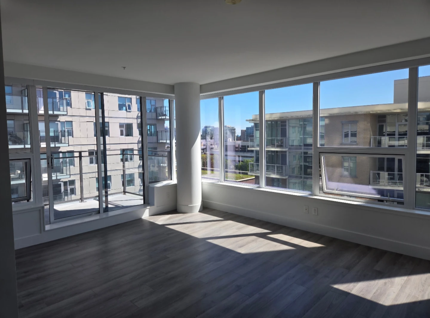 2 beds 1 bathroom condo for rent  downtown Victoria - photo 5