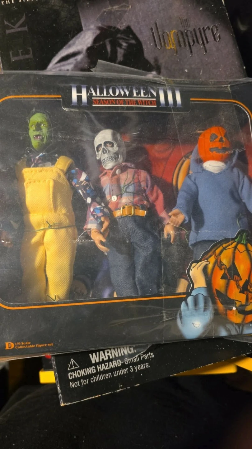 ULTRA RARE Halloween III Distinctive Dummies Set #24/60