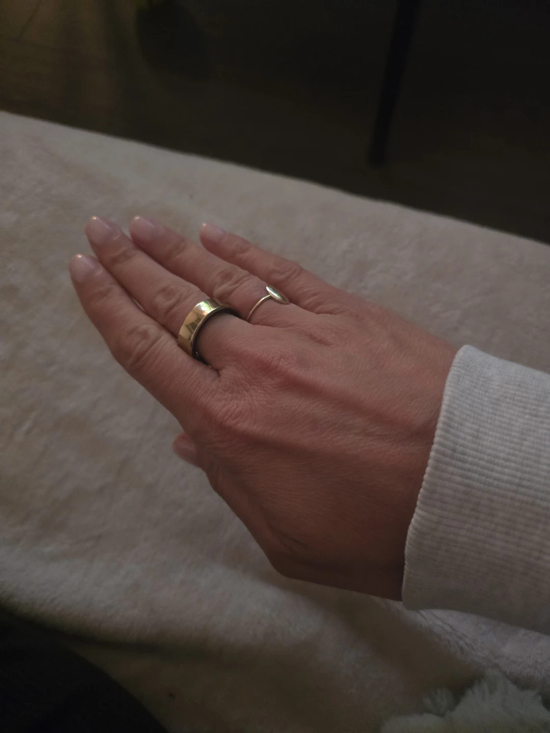 Samsung smart ring size 8 gold