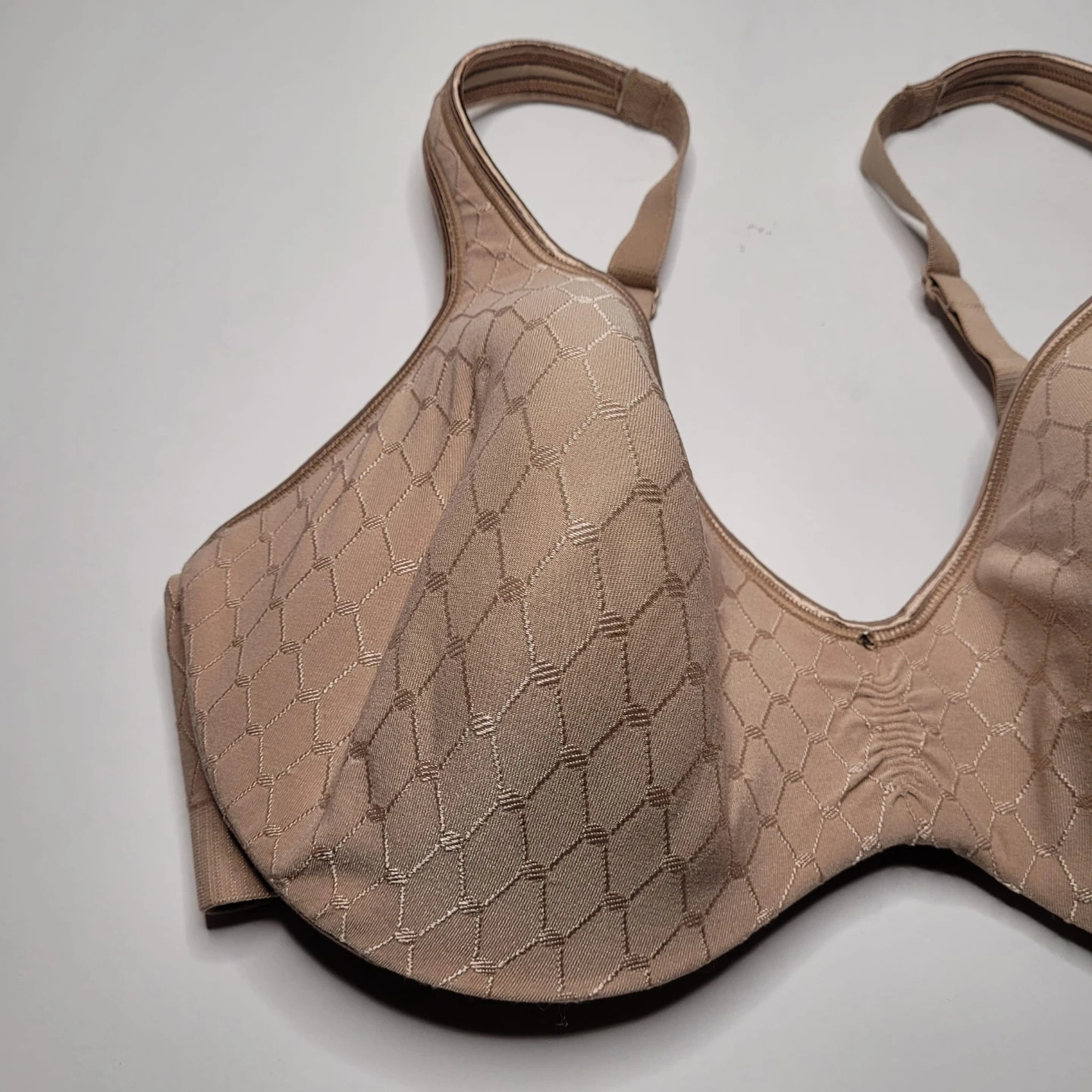 Olga No Compromise Contour Underwire Bra 38D - photo 2