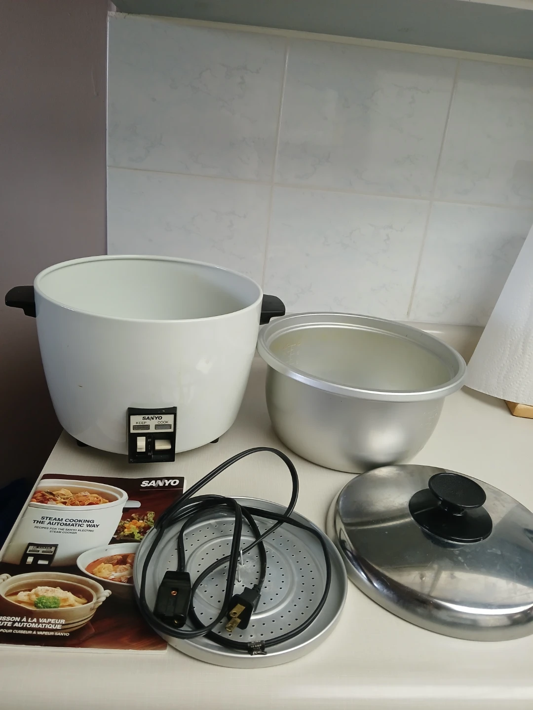 Sanyo Electric Rice Cooker - photo 2