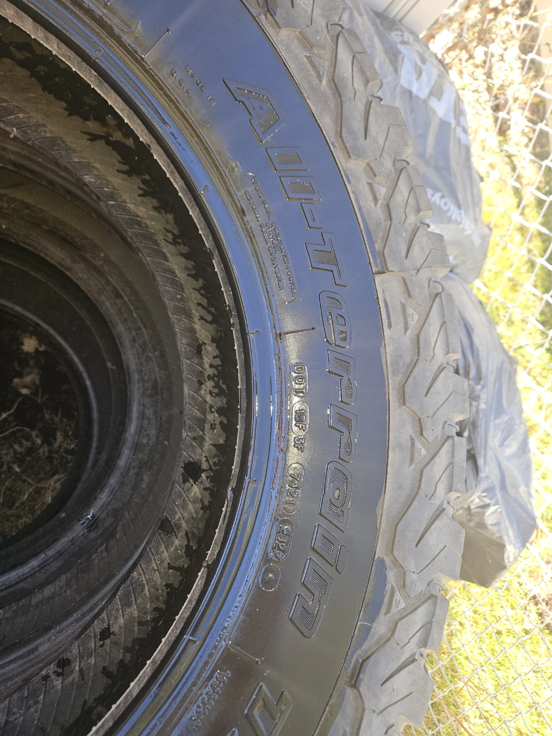 4 Tires LT285/65R20 - photo 4