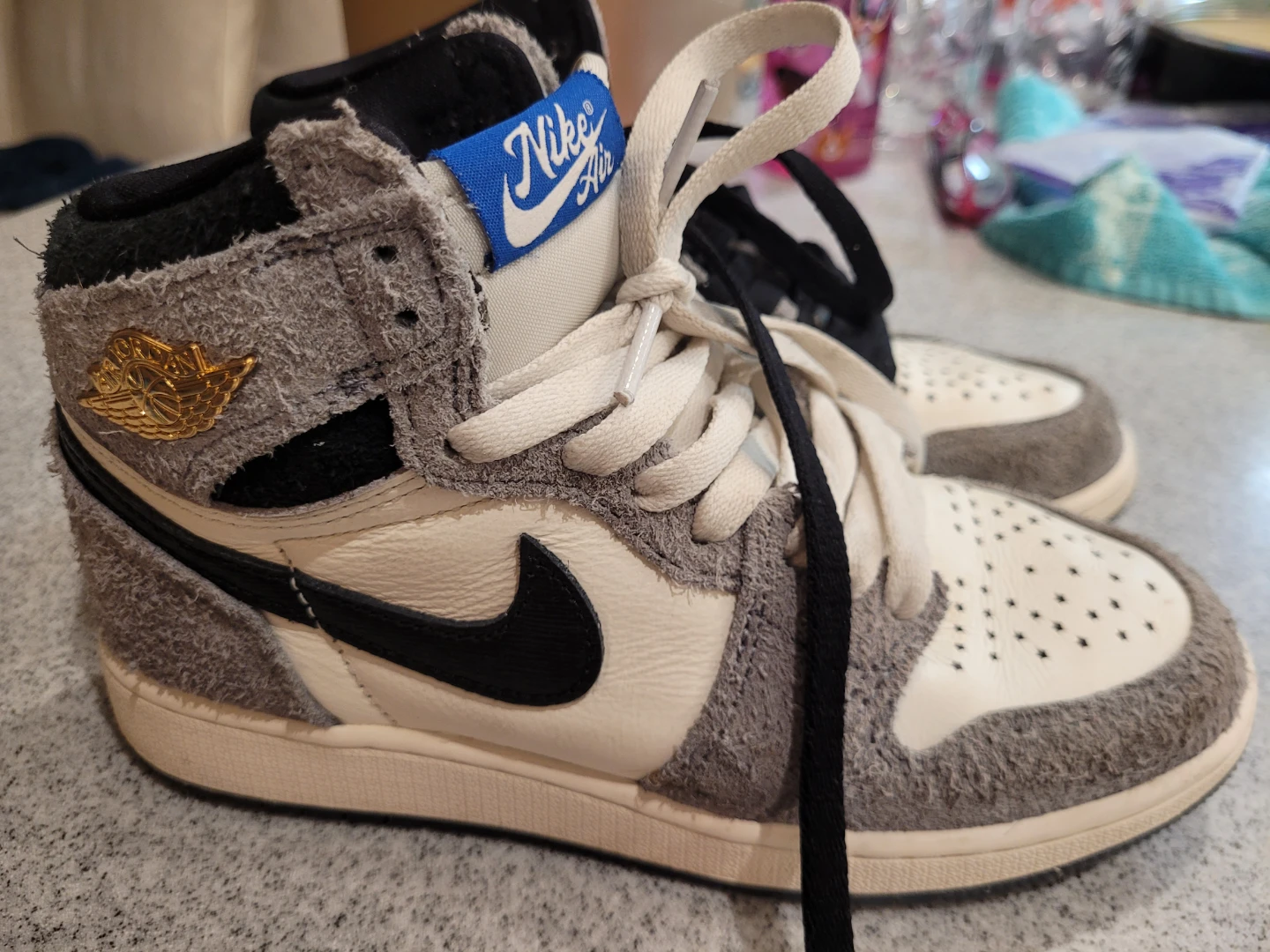 Nike Air Jordan size 3-3.5Y - photo 2