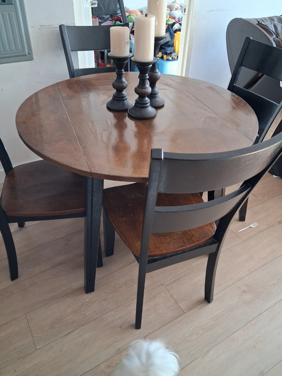 Round Wooden Dining Table with 4 Chairs