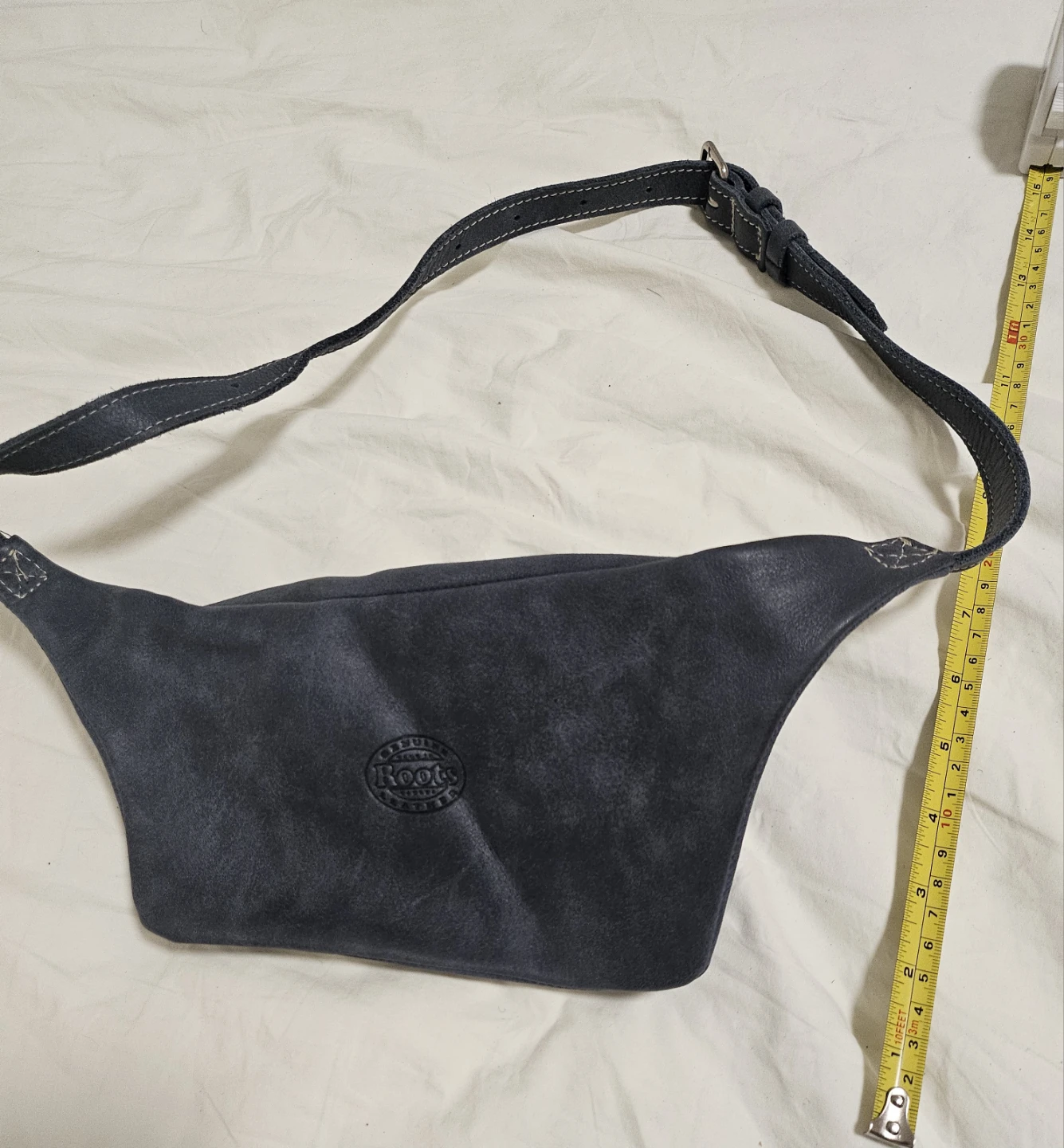 roots genuine leather sling bag - photo 3