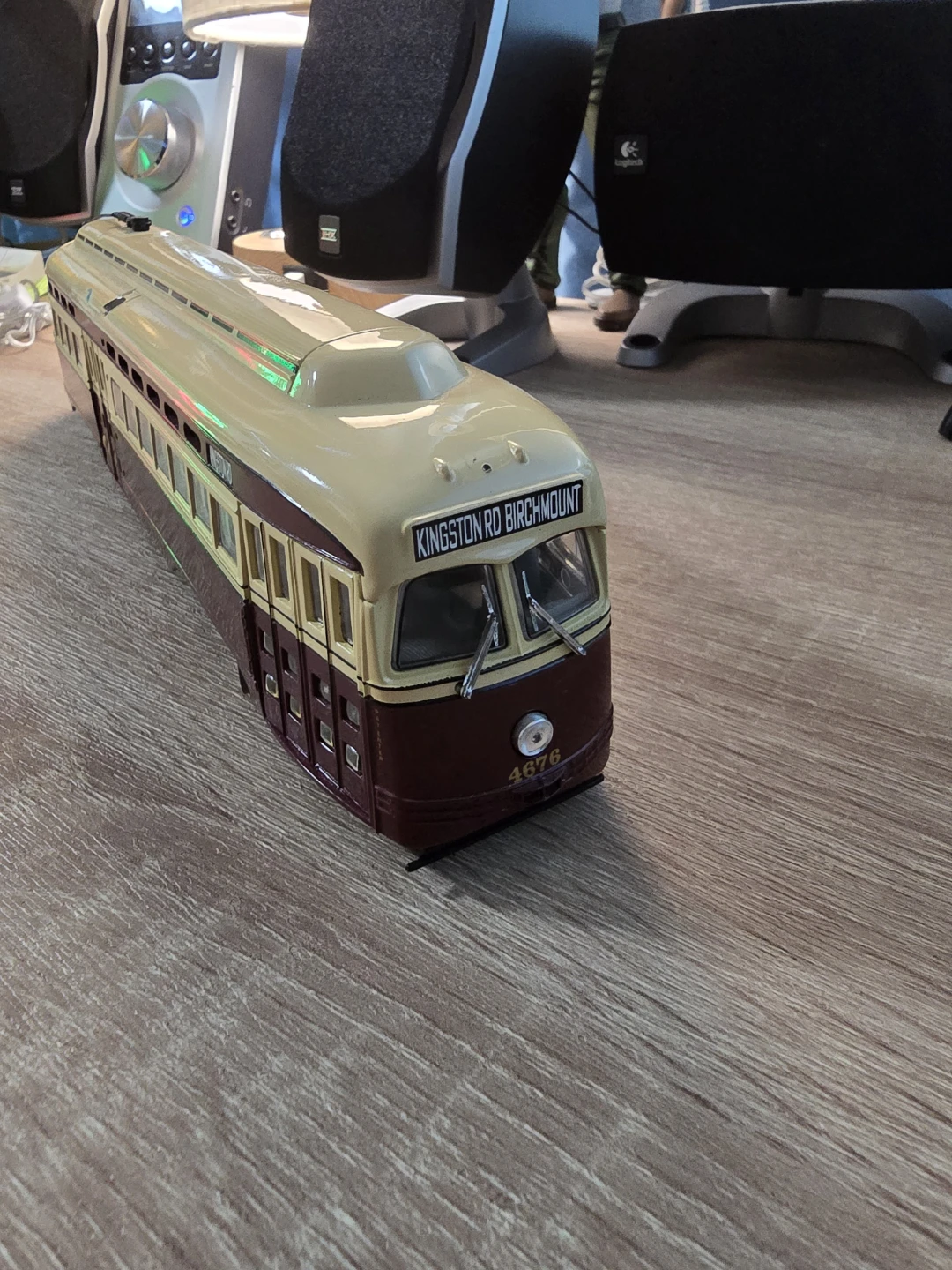 Vintage collectible TTC PCC Streetcar Model 4676 - photo 3