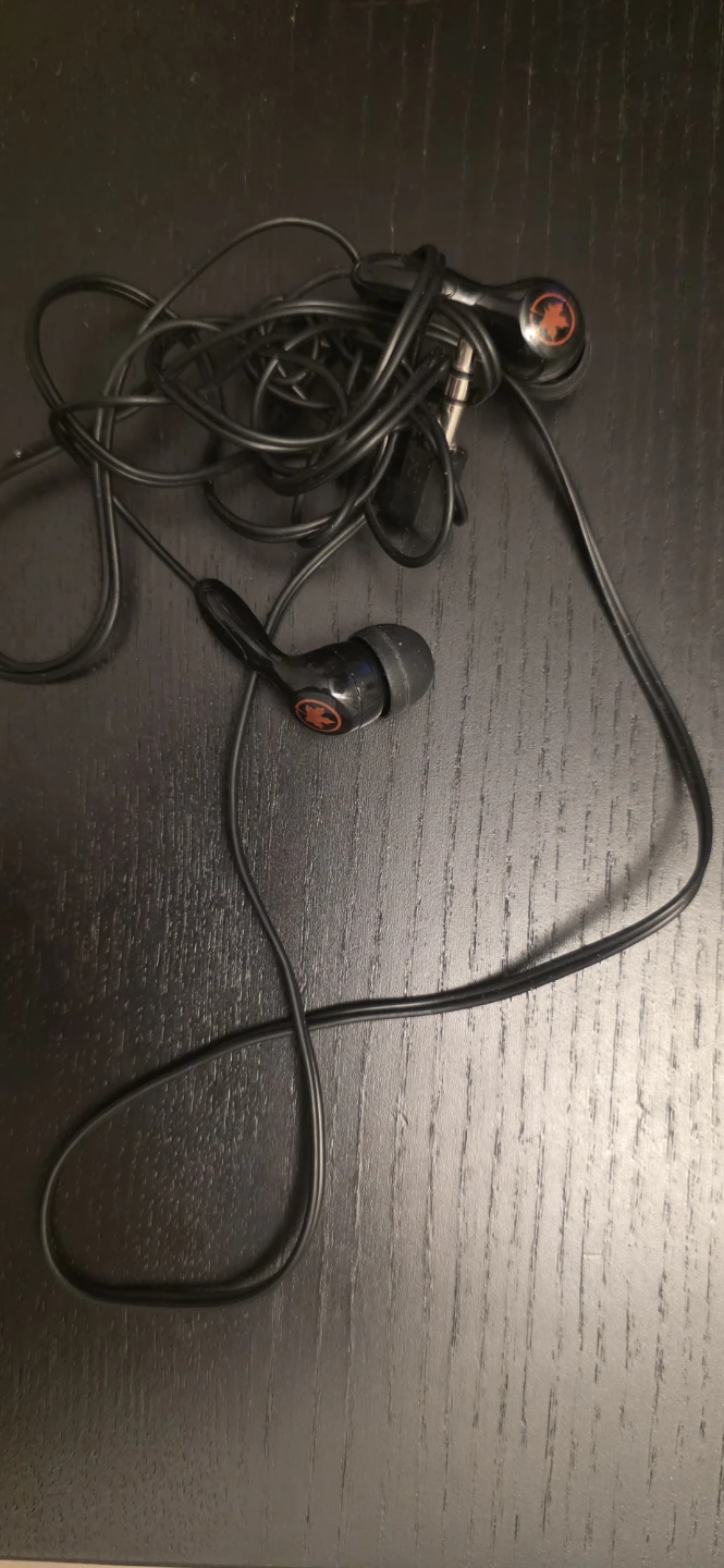 Black Wired Earbuds with Maple Leaf Logo - photo 4
