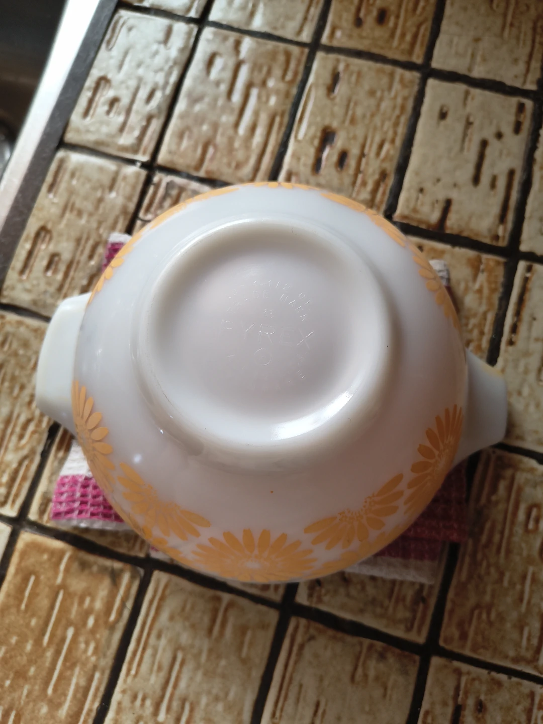 Vintage Pyrex Sunflower Mixing Bowl - photo 4