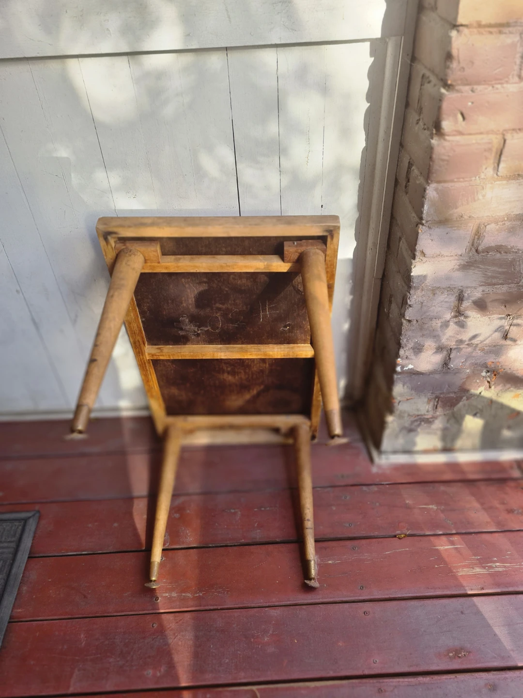 Mid-Century Modern Style Wooden Side Table - photo 2