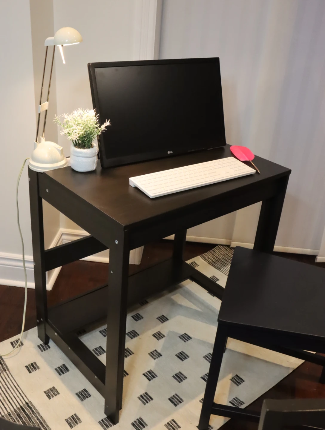 IKEA Micke Black Desk