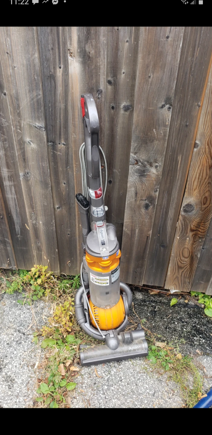Dyson DC25 Upright Vacuum