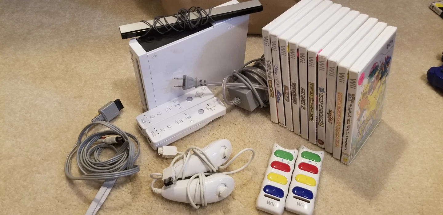 Nintendo Wii Console Bundle with 9 Games